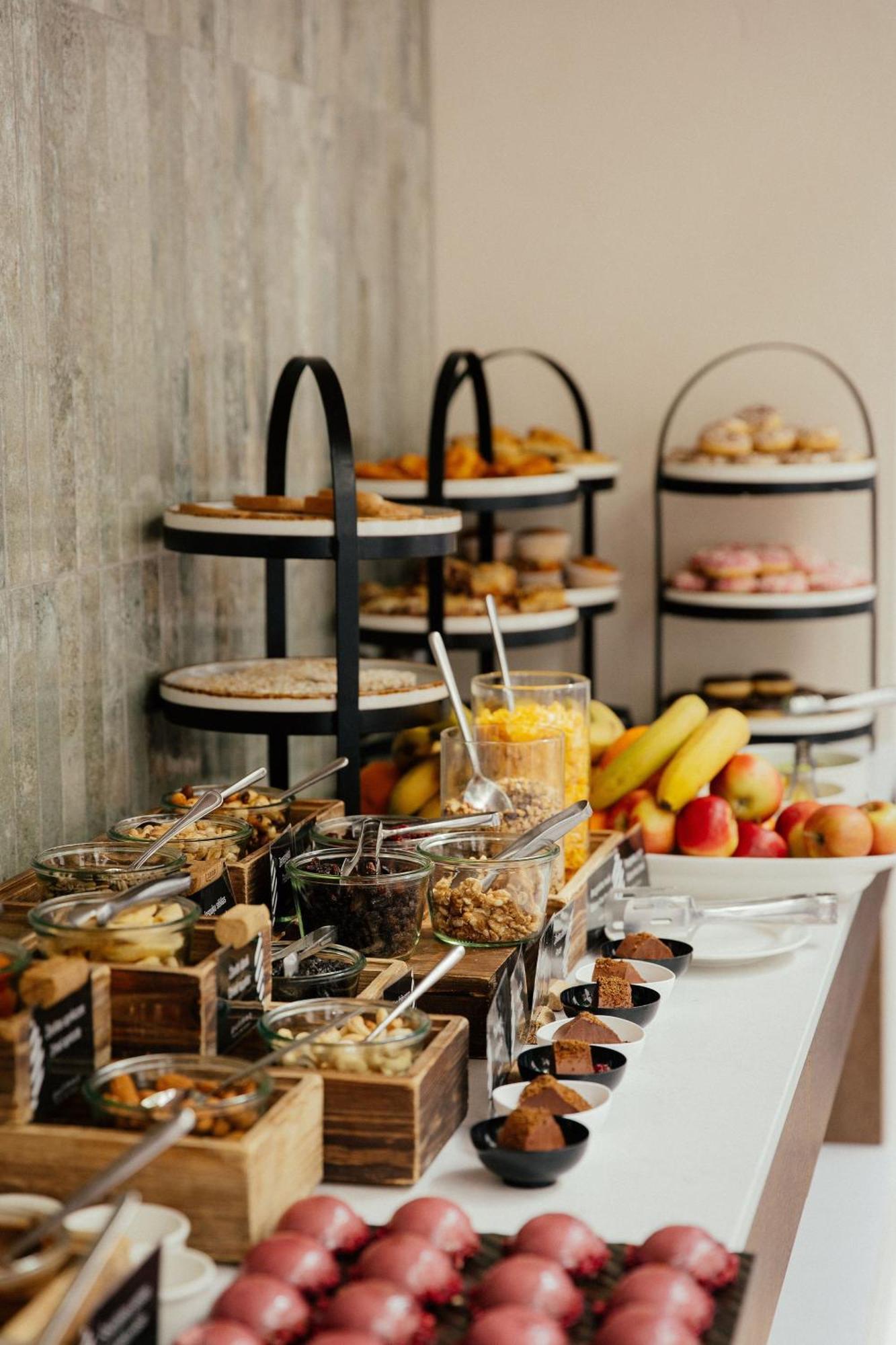 Hotel Pullman Old Town 5*